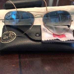 Blue gradient Ryan Ban aviators